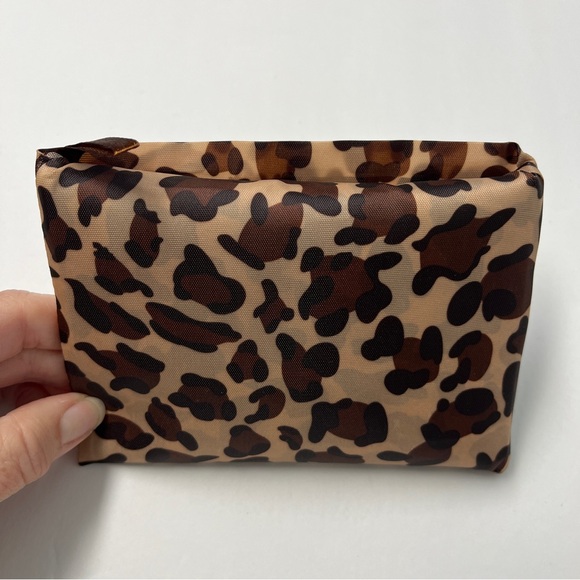 Tote- Lg nylon leopard print tote,NIP, inside pocket, wide straps, 20.8” x 15.7” - Picture 8 of 8